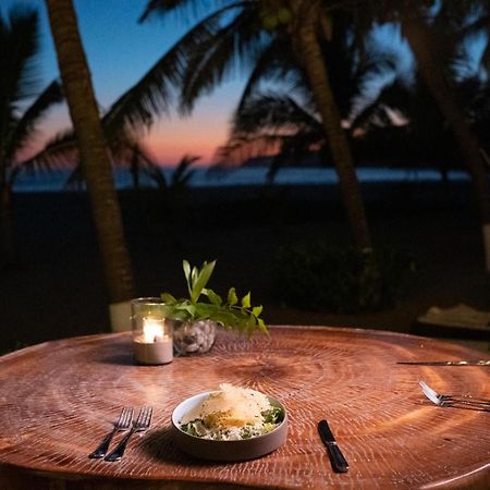 Puertas Paraiso Hotel Boutique زيهواتانيجو المظهر الخارجي الصورة