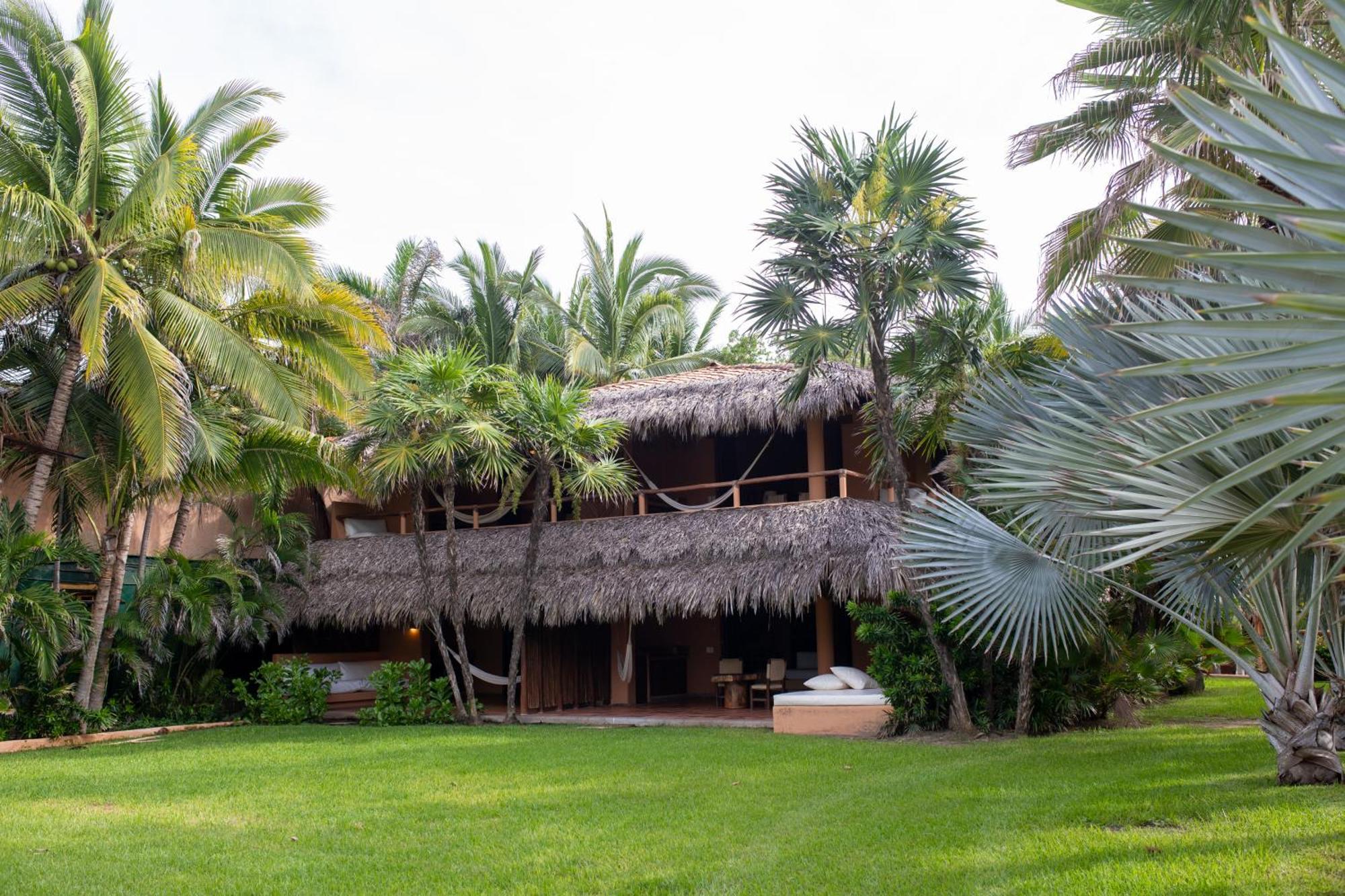 Puertas Paraiso Hotel Boutique زيهواتانيجو المظهر الخارجي الصورة